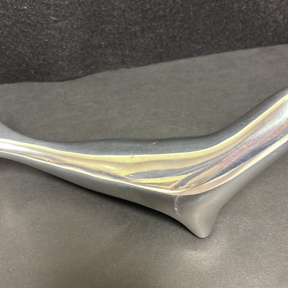 Hoselton MCM Vintage Polished Aluminum Seal Sculpture - Signed - Picture 5 of 10